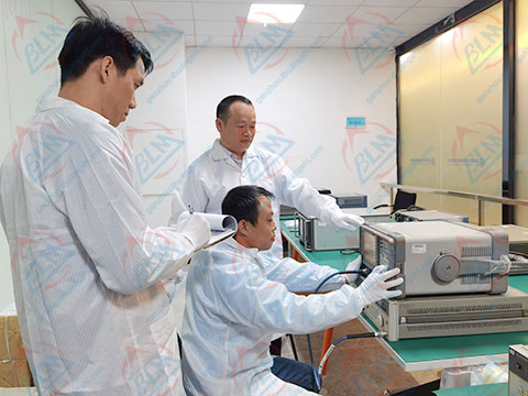 声学午夜免费小视频图片