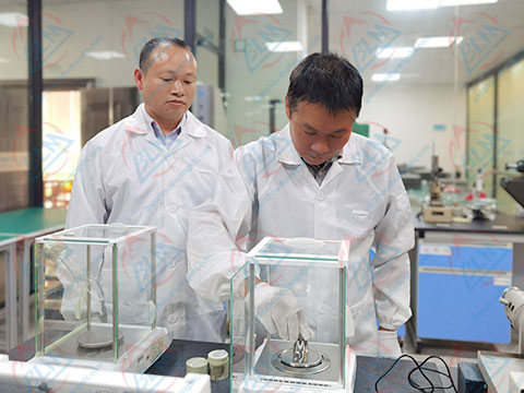 力学亚洲午夜在线图片